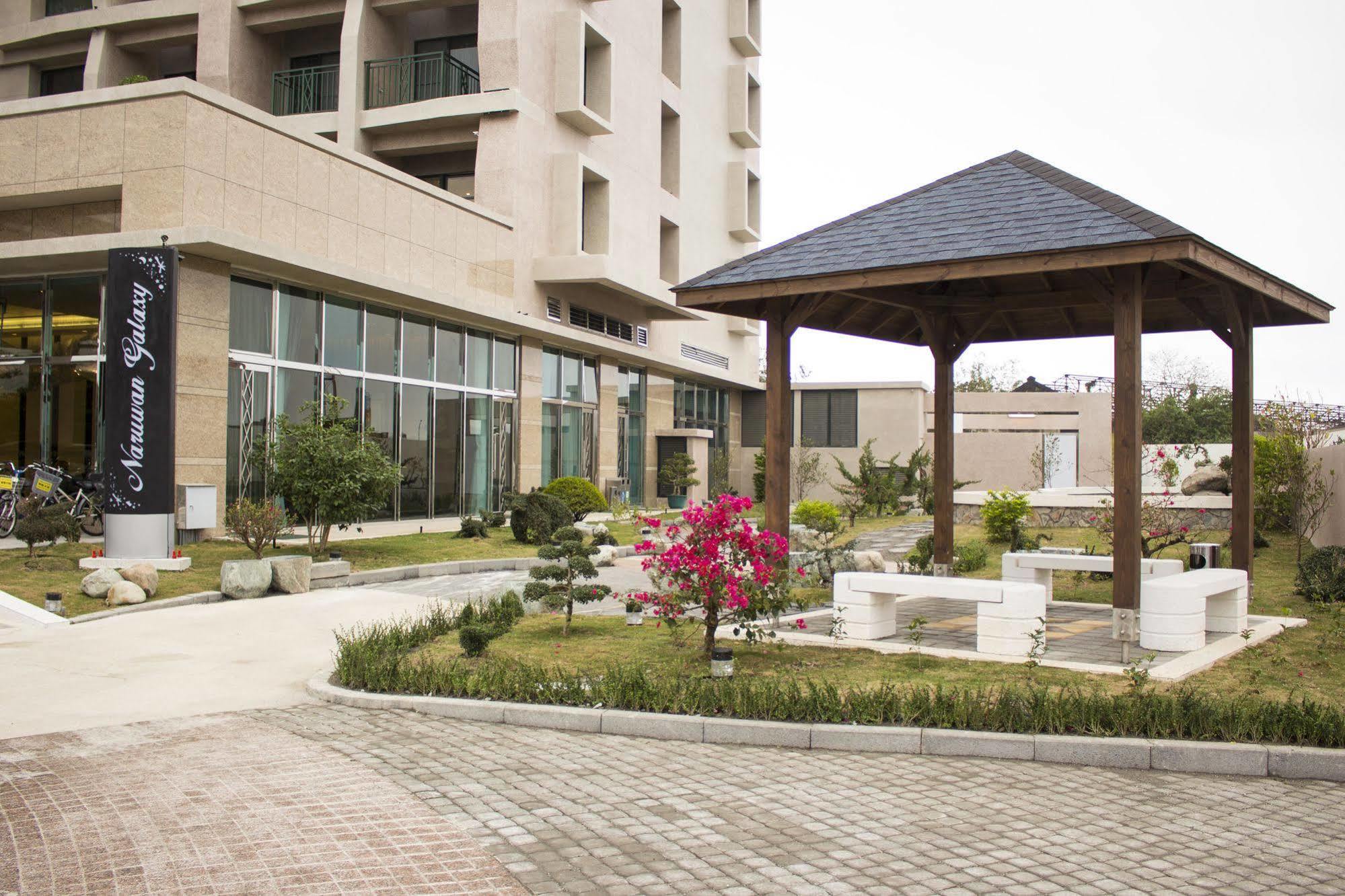 Naruwan Galaxy Hotel T'ai-tung Esterno foto