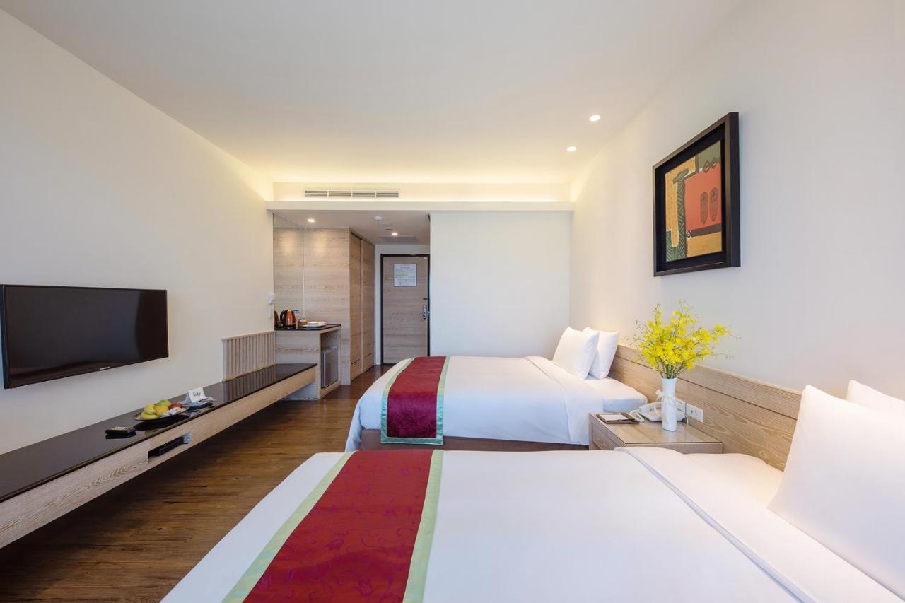 Naruwan Galaxy Hotel T'ai-tung Esterno foto