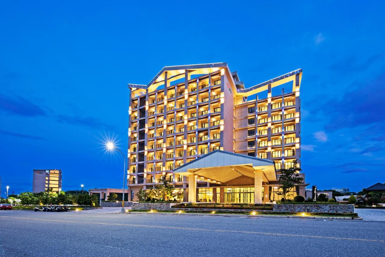 Naruwan Galaxy Hotel T'ai-tung Esterno foto