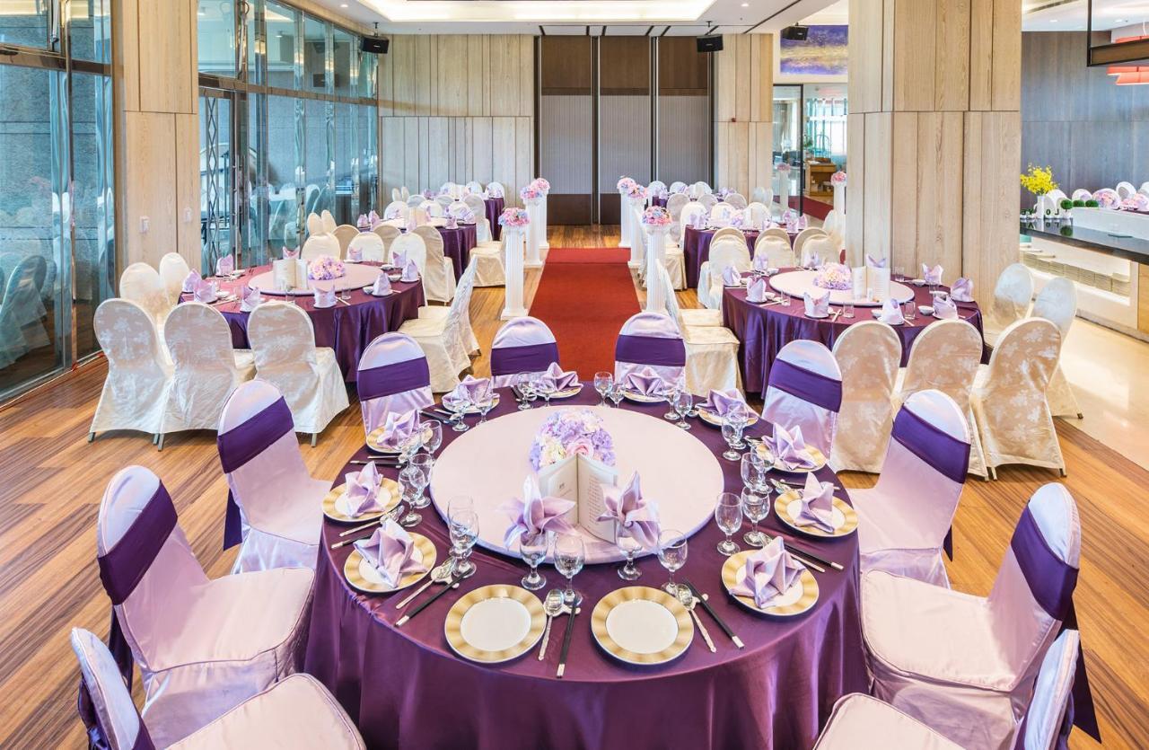 Naruwan Galaxy Hotel T'ai-tung Esterno foto